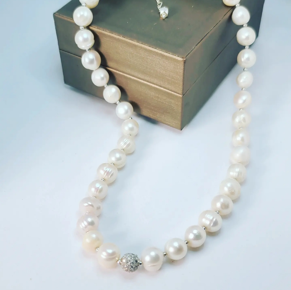 Freshwater Pearl Zirconia Charm necklace